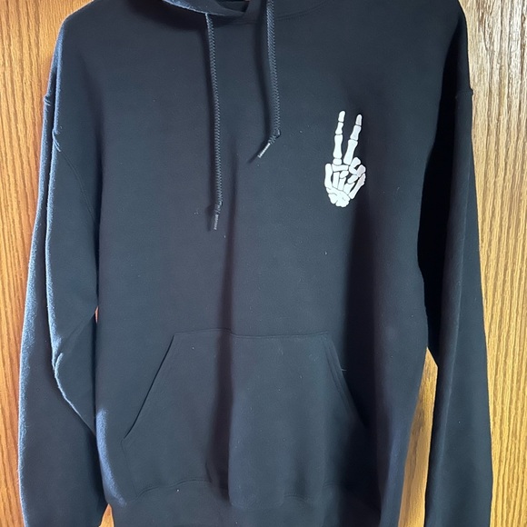 Artist Union Clothing Co. Other - Artist Union Clothing Co Black Skeleton Hand Peace Sign Hoodie Sweatshirt